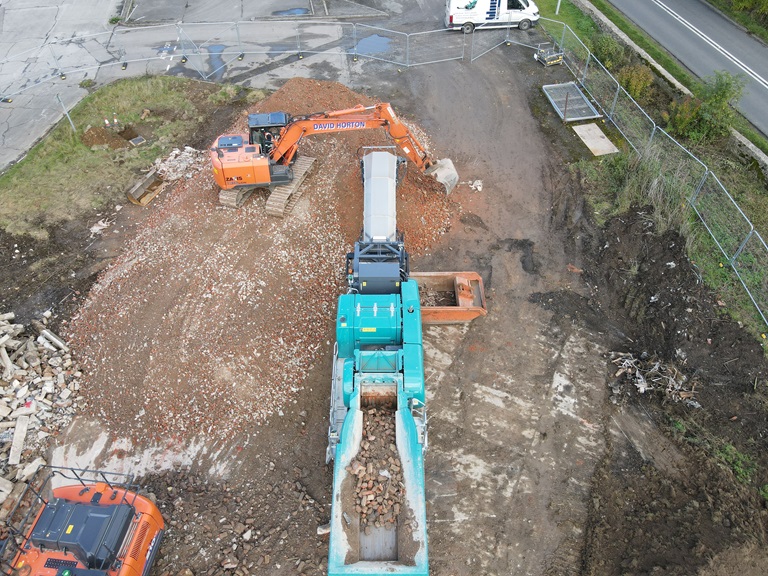 Premiertrak 330, UK (3)