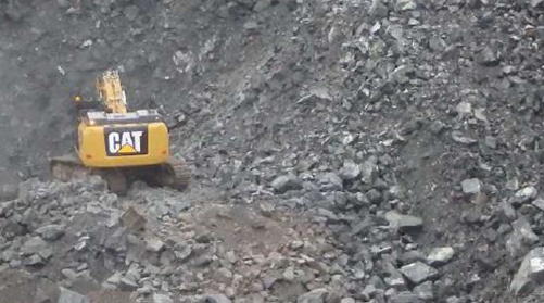 Powerscreen Chieftain 2200 screening greywacke in a quarry