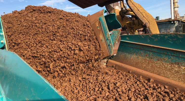 Powerscreen processing mining material