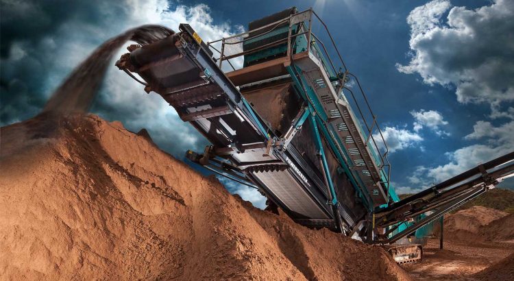 Powerscreen recycling screen processing dirt