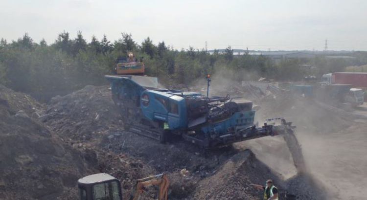 premiertrak-400x-construction-demolition-recycling